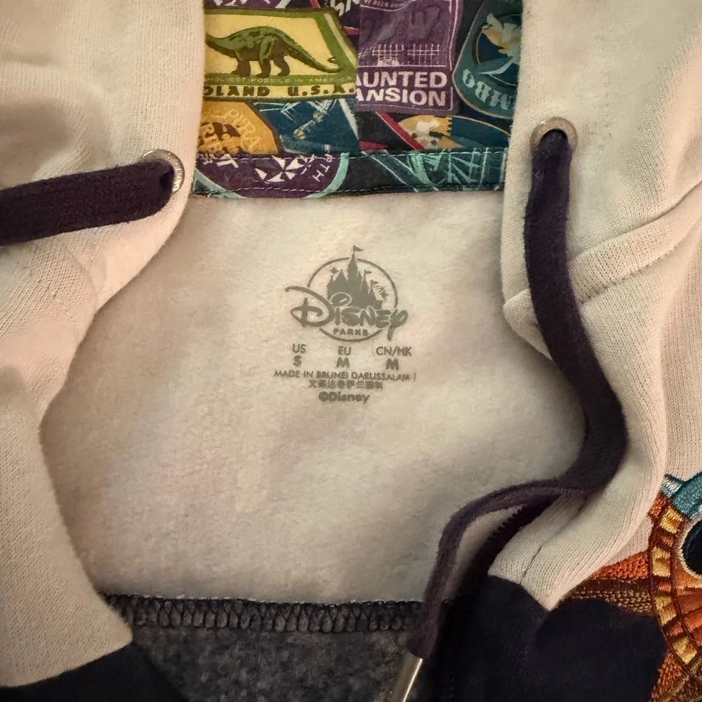 Disney Parks Full Zip Compass Sweatshirt. Women’s Small - Picture 3 of 3